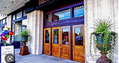 Rooftop Penthouse with your own terrace where not everything is Black & White.