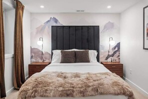 4 Schlafzimmer, Schreibtisch, Bügeleisen/Bügelbrett, Reisekinderbett