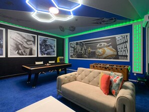 Games room - Paradise Cove at Windsor Hills (Kissimmee)