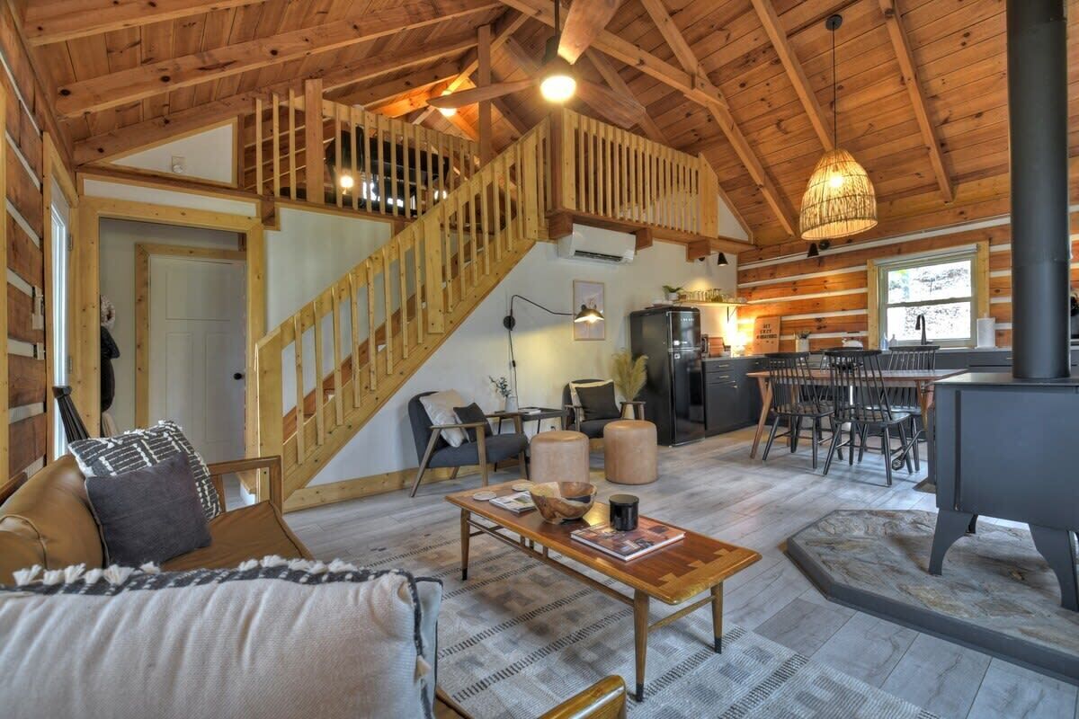 TV, fireplace, offices