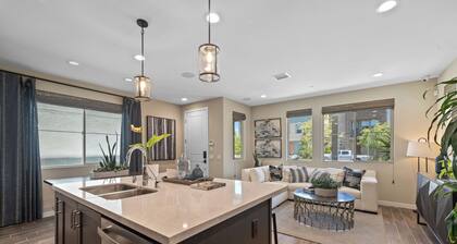 Luxurious Coastal Retreat/ Corporate Executive House in Southern California!