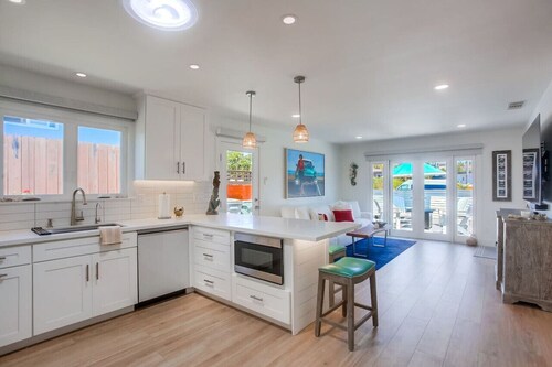 Mermaid Cottage with Ocean View