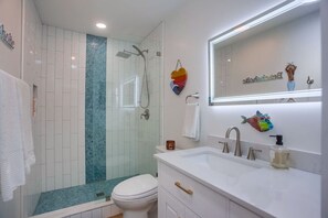 Hair dryer, towels