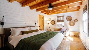 4 bedrooms, iron/ironing board, travel crib, WiFi