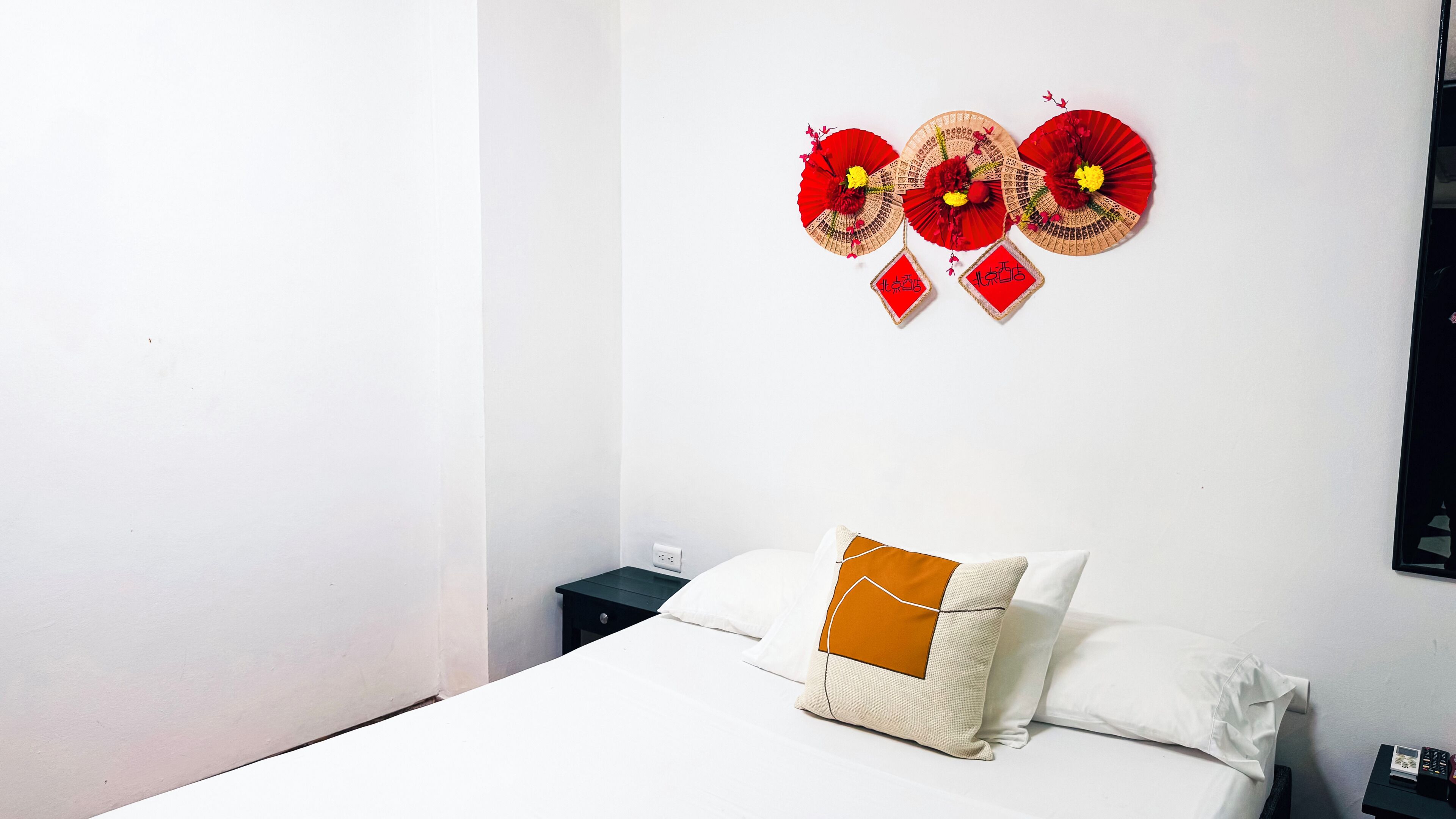 Standard-Doppelzimmer zur Einzelnutzung, 1 Queen-Bett | Kostenloses WLAN, Bettwäsche
