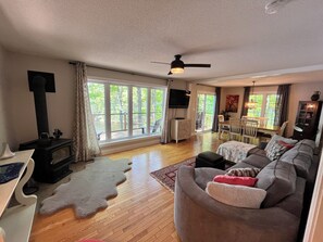 Smart TV, fireplace, video games
