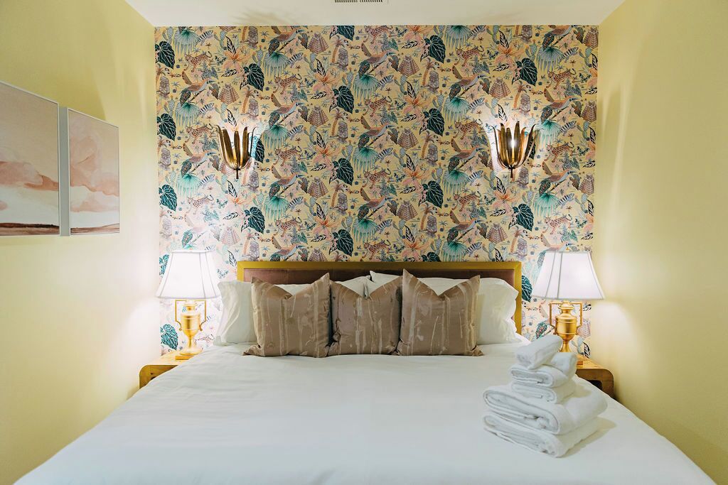 1 chambre, fer et planche à repasser, lit parapluie, Wi-Fi gratuit