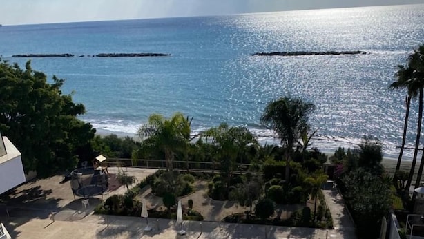 Outdoor pool - Helena Beach Apartment (Limassol)