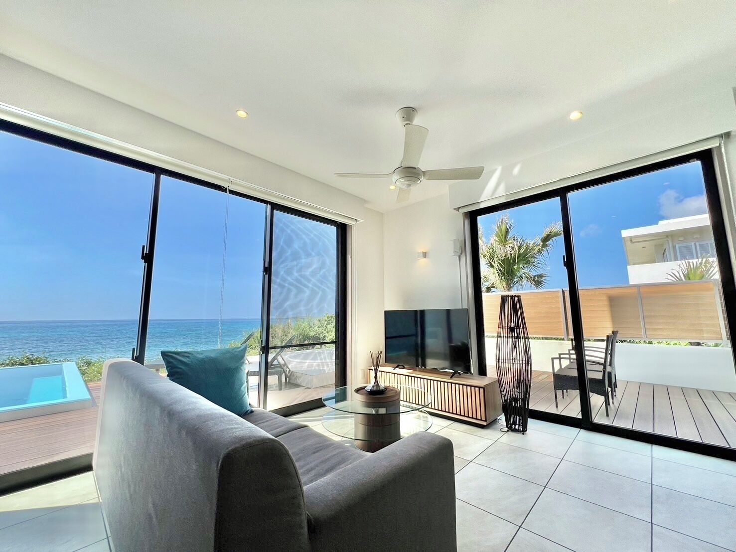 Luxury Villa, Balcony, Ocean View | 1 bedroom, desk, blackout drapes, free rollaway beds