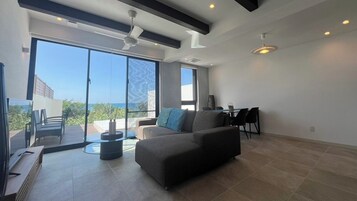 1 habitación, escritorio y cortinas blackout 