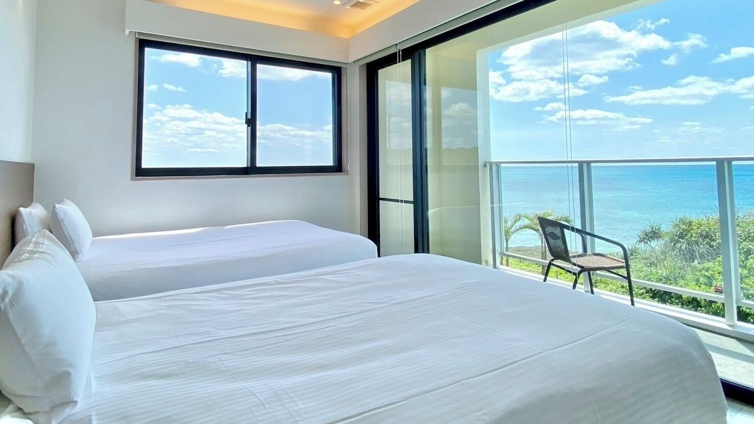 1 bedroom, desk, blackout curtains, free rollaway beds
