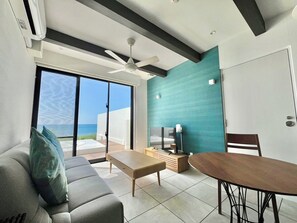 Rum - icke-rökare - bubbelbad (Room No.4) | 1 sovrum, skrivbord, mörkläggningsgardiner och gratis extrasängar