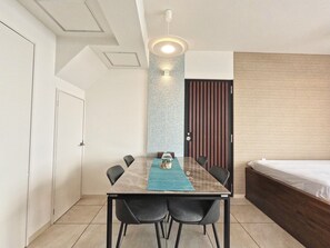 1 bedroom, desk, blackout curtains, free rollaway beds