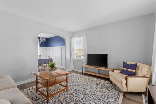 Townhome Near Munster/Hospital/BP Refinery