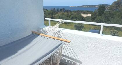 Joli Appartement à Cargèse Avec vue sur mer et Coucher de Soleil