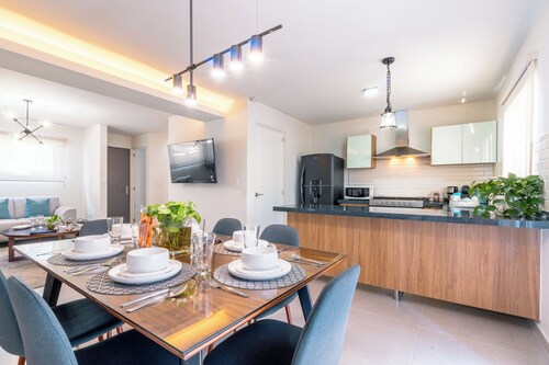 ¡casa Equipada Familiar! con Acceso a Alberca Climatizada