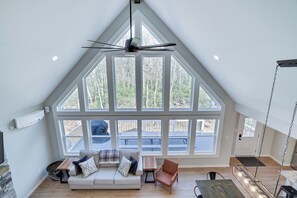 Smart TV, fireplace, DVD player, video library