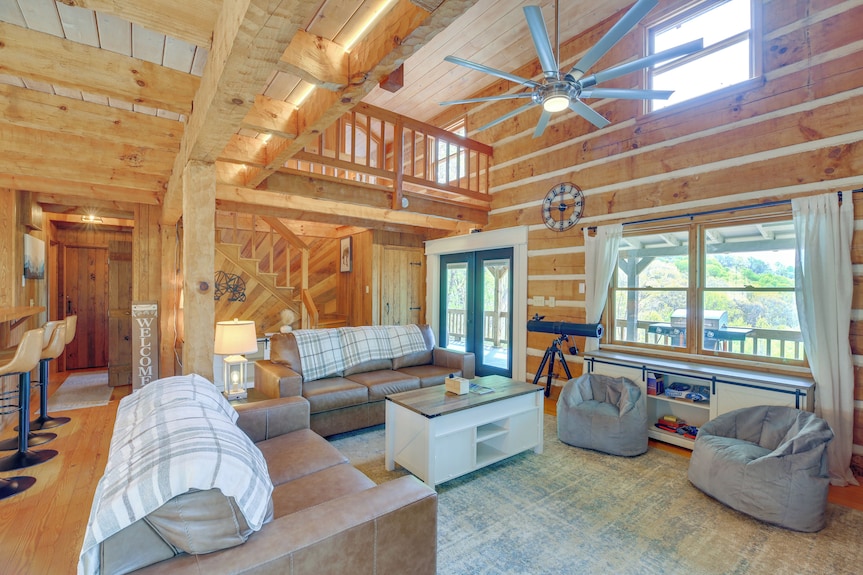 Ashe County Log Cabin: Mountain-view Deck, Sauna - North Carolina