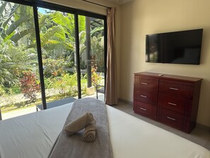 3 bedrooms, free WiFi, bed sheets