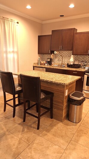 Fridge, microwave, oven, stovetop - Larger 7+ Bed Home  With Movie Theater near SanAntonio & Randolph Air force base (Universal City)