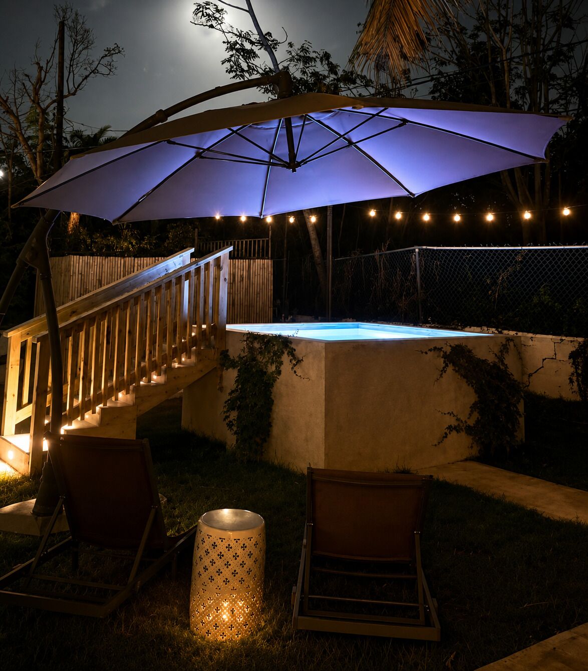 Outdoor spa tub