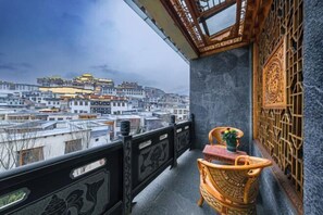 Room - Mechari Hotel (Shangri-La Ganden Sumtseling Monastery) (Shangri-La)