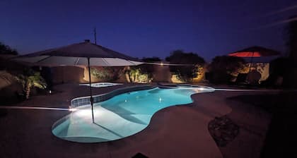 Cavalier Casa: Private Pool/Spa, Great for Groups in Johnson Ranch