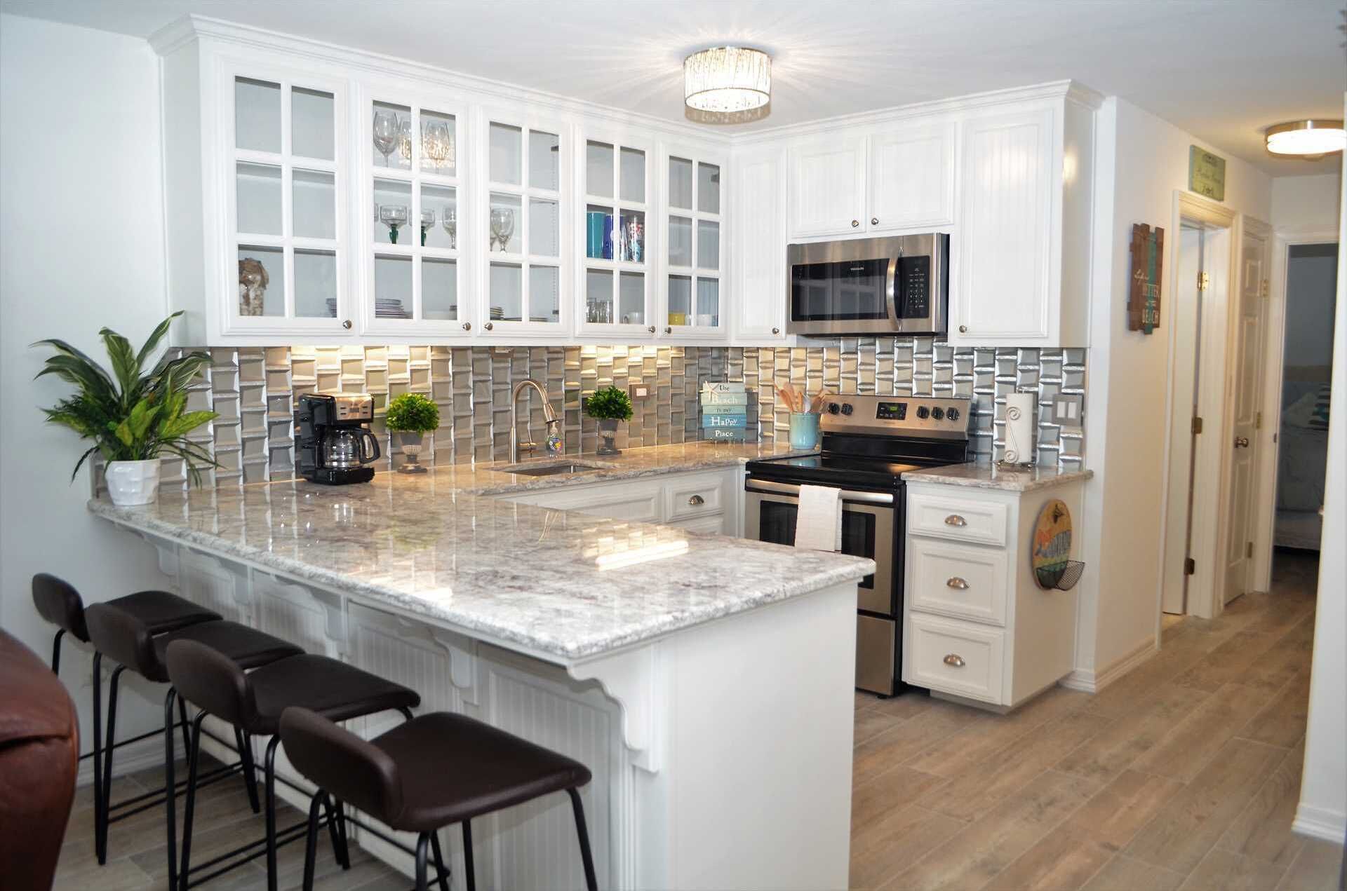 Mikrowelle, Ofen, Herdplatte, Geschirrspüler