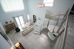 Smart TV - Entire home with Pool. Walk to the beach. Lety Copel (Mazatlan)