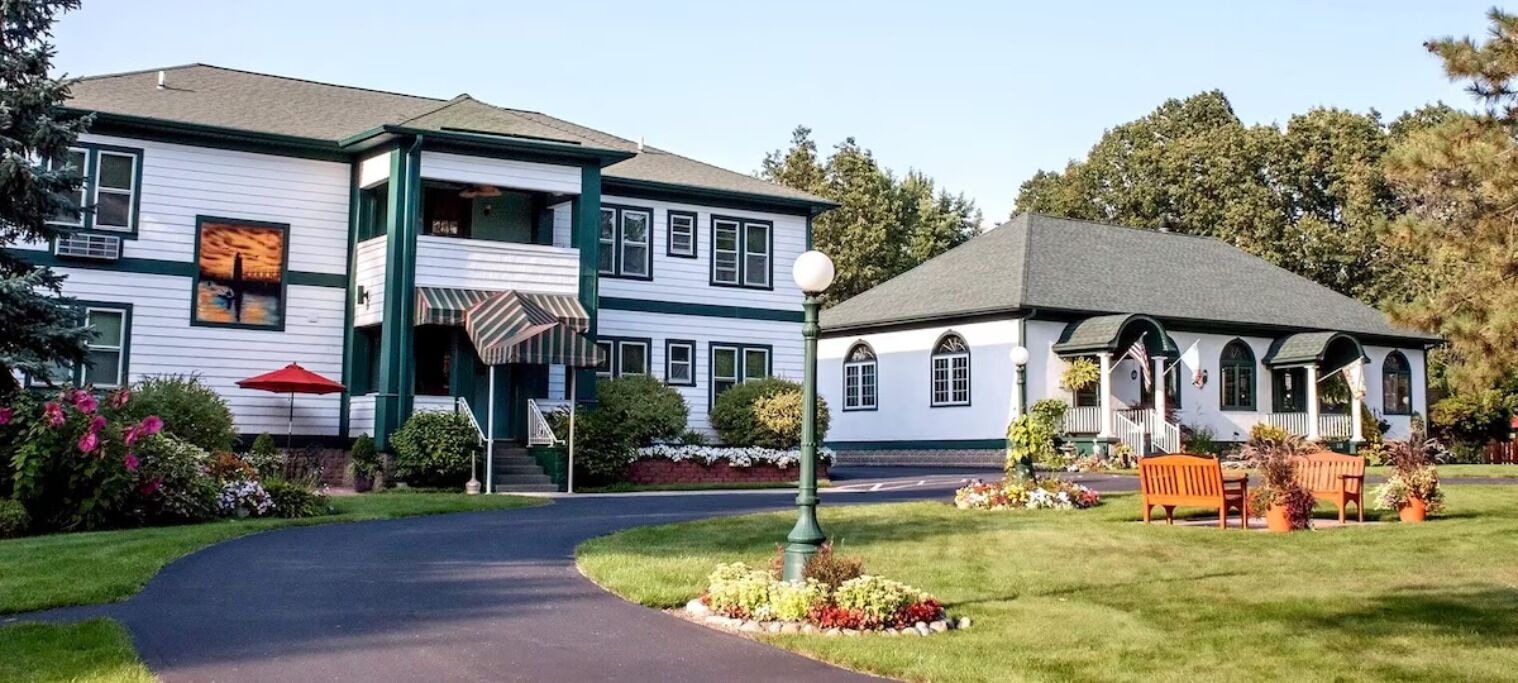 Victoria Resort Cottage A, #1 Rated Google & Trip Advisor