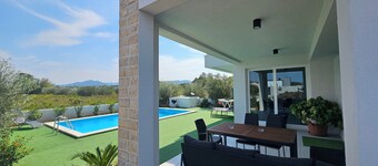 Brand new Villa with pool located just 5 minutes walk from beach.