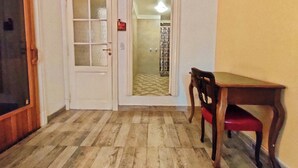 Ảnh chưa phân loại, 5 trong số 157 ảnh, nút