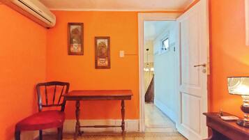 Tabla de planchar con plancha y wifi gratis