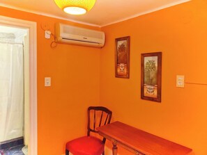 Phòng đơn Tiêu chuẩn | Bàn ủi/dụng cụ ủi quần áo, truy cập Internet không dây miễn phí