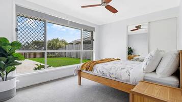 4 bedrooms, iron/ironing board, travel cot, free WiFi