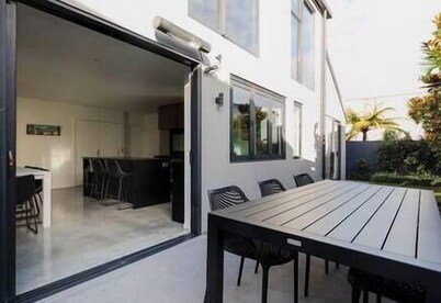 The Buller St Retreat