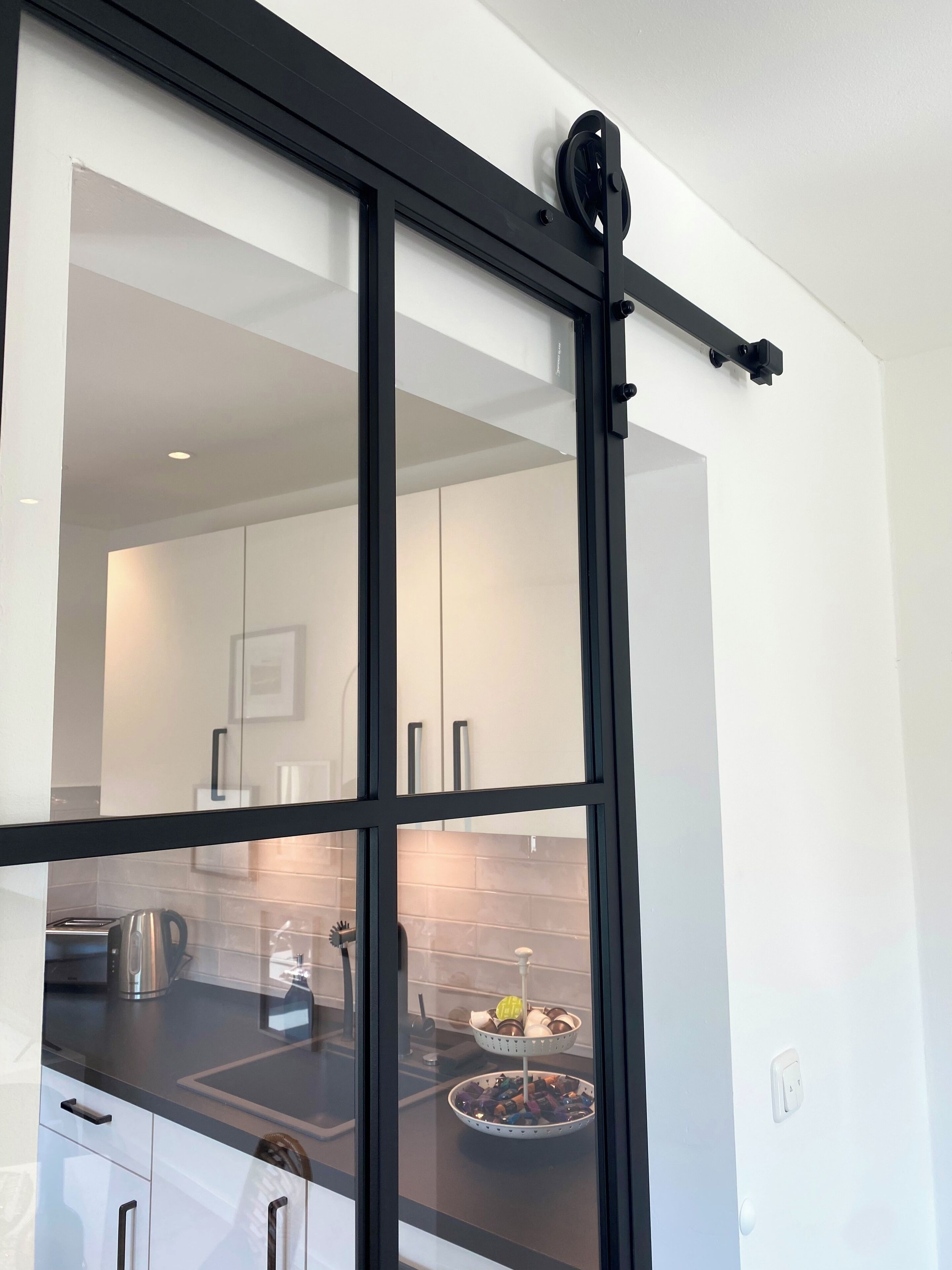 Køleskab, ovn, kogeplade, opvaskemaskine