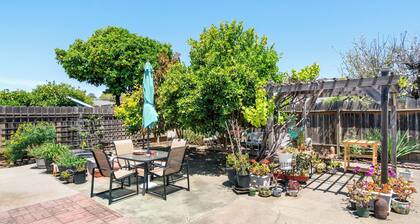 Cozy Ranch-Style House w/Zen Garden