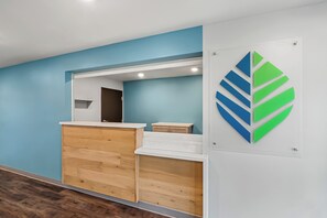 Reception - Woodspring Suites Newington - Hartford South (Newington)