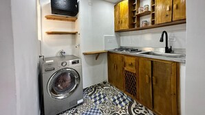 Unclassified image, 5 of 23, button - ¡comoda Casa en Excelente Ubicación! (Medellín)