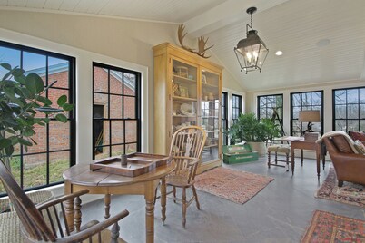 Orchard Hill Arrow Rock