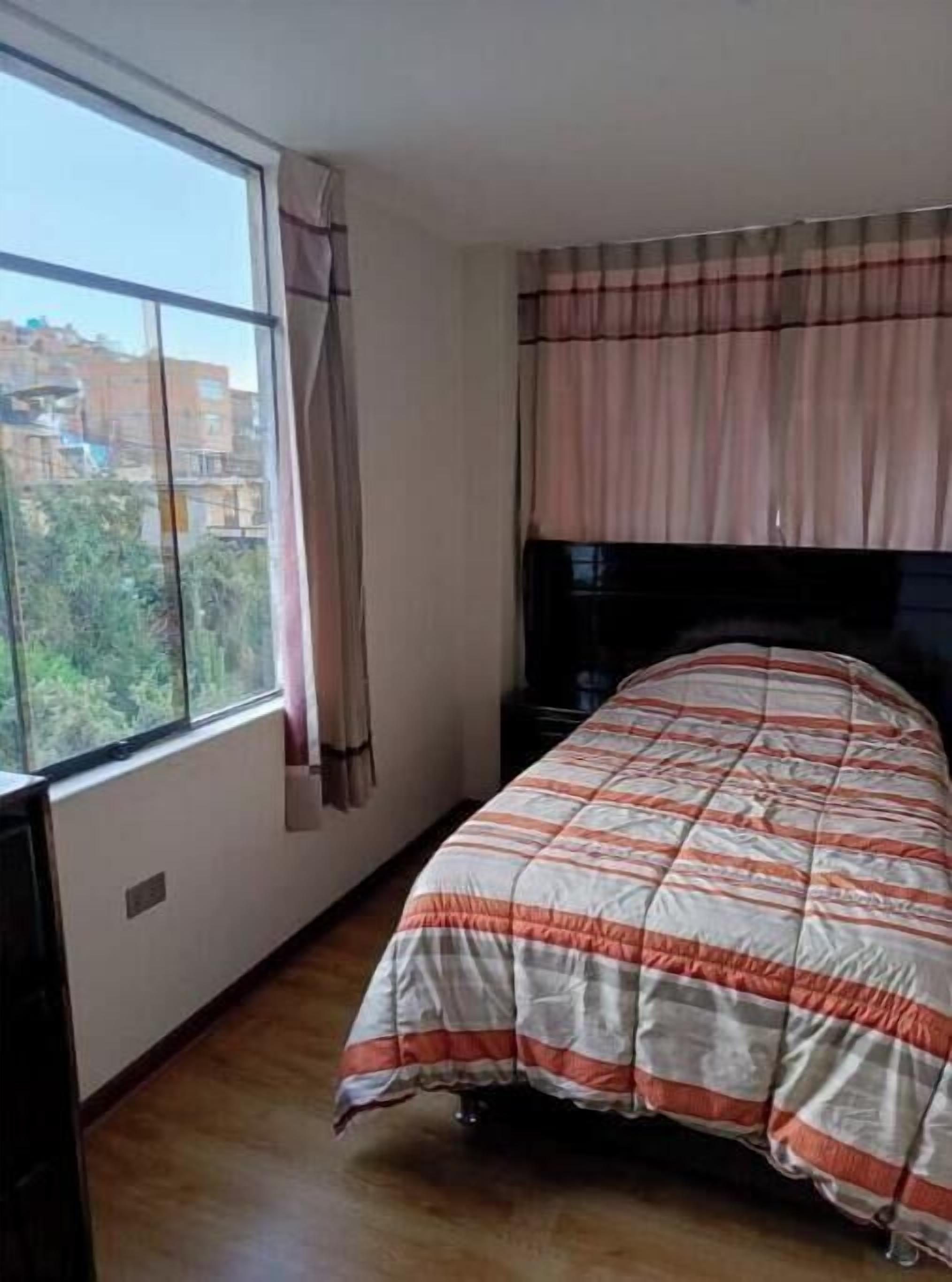 6 habitaciones, escritorio y insonorización 