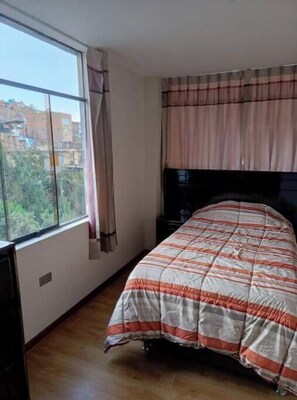 6 bedrooms, desk, soundproofing, iron/ironing board - Panoramic View, Puno-Lago Titicaca 360° (Juliaca)