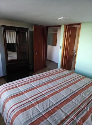 6 habitaciones, escritorio y sistema de insonorización 