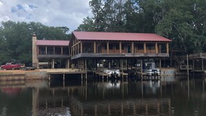 Exterior - House/Boat house on the river!  Boat lift and boat ramp, sun deck, ice machine (Karnack)