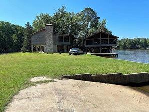Exterior - House/Boat house on the river! Boat lift and boat ramp, sun deck, ice machine (Karnack)