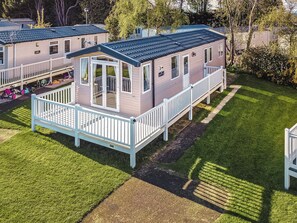 Exterior - 3 bedroom accommodation in Seaton Sands (Seaton Sands)