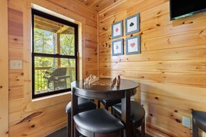 Dining - Luxury Cabin with Rustic Elegance (Zoe)