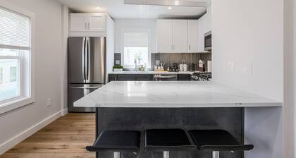 3BR2Bth Parking, Cambridge/Boston, W/D, Subway,A/C