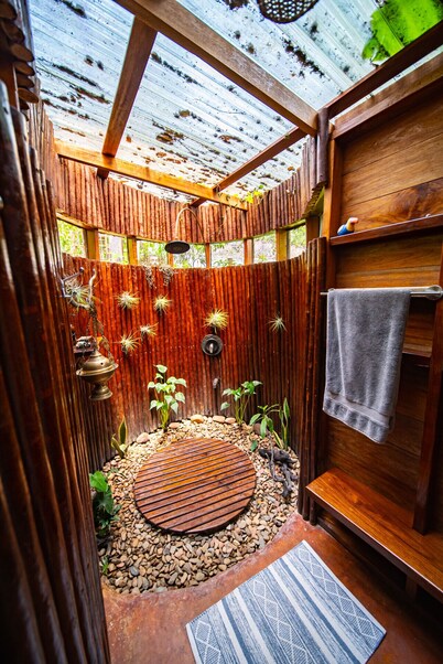 Alma Del Rio – Riverfront Cabins on the Macal River near San Ignacio (Entire Property)